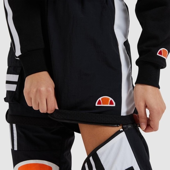 Ellesse track pants 
2in1 pants/shorts - Picture 3 of 5